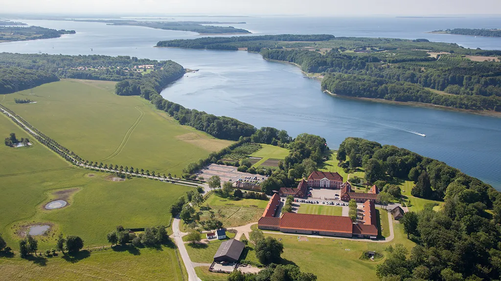 Luftfoto af Hindsgavl Slot.